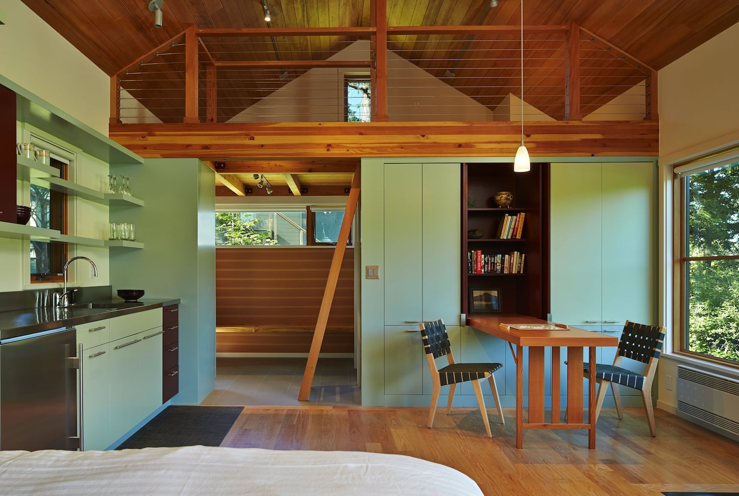He wants forest, she wants beach; house offers both