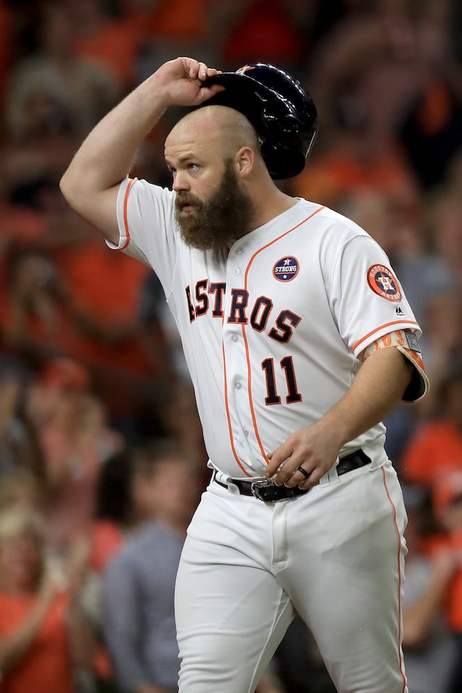Photos: Ex-Braves lead Astros