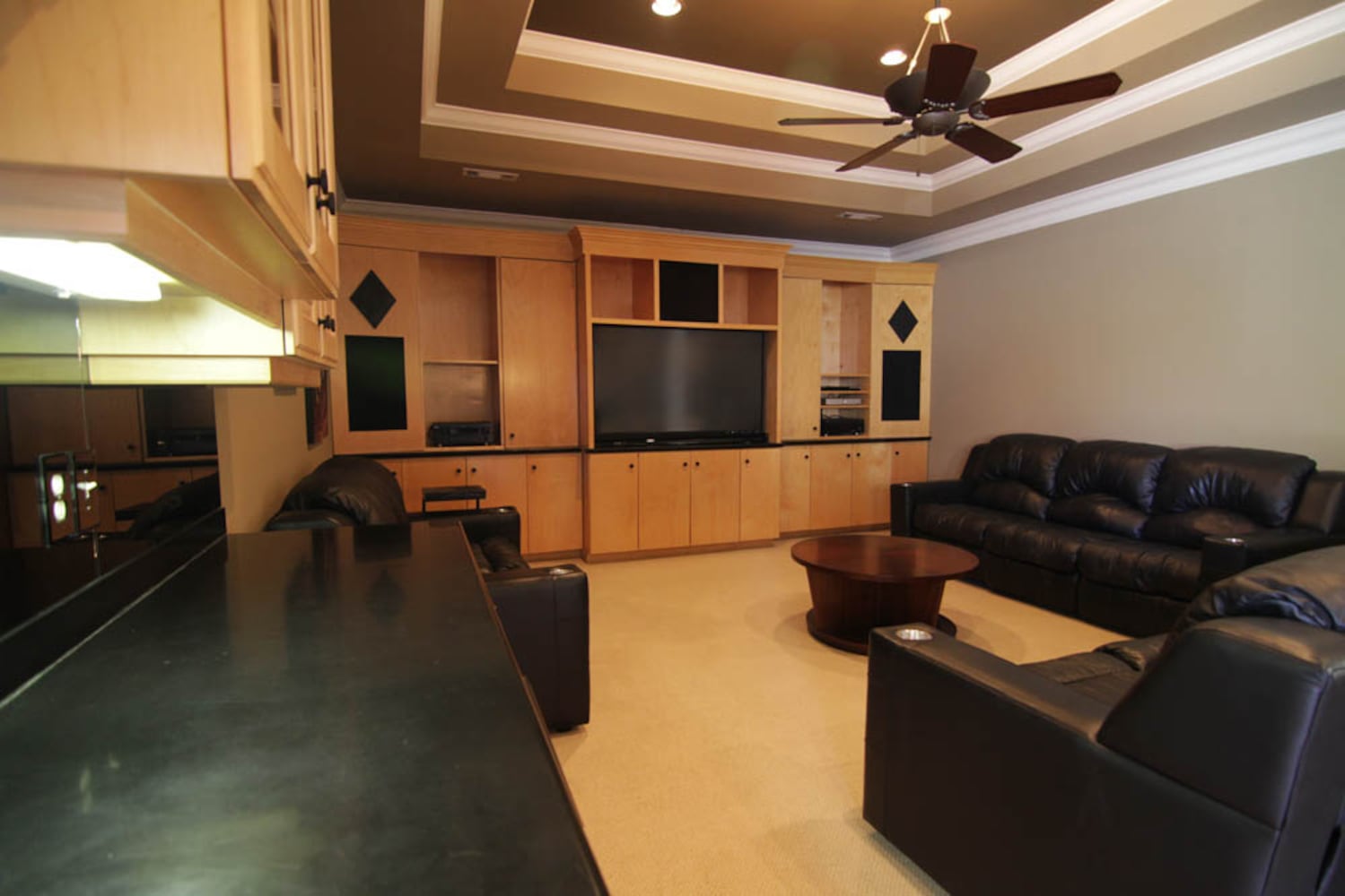Franklin, Tenn., estate has billiards/media room, 3 wet bars