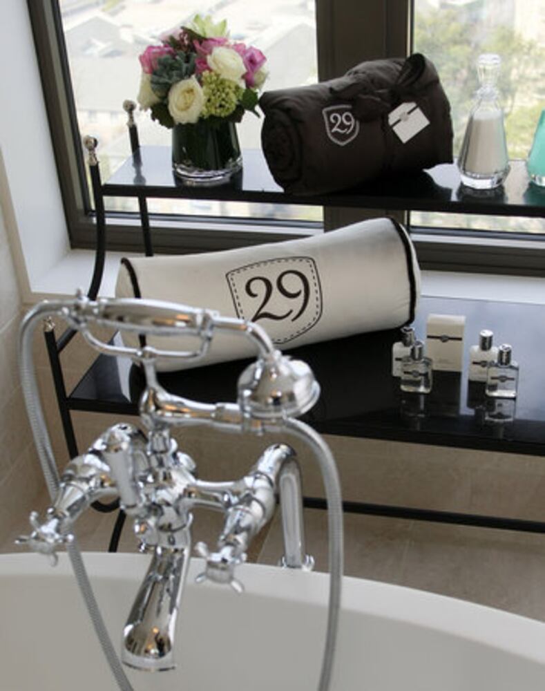 Atlanta's luxury hotel presidential suites, Part 2