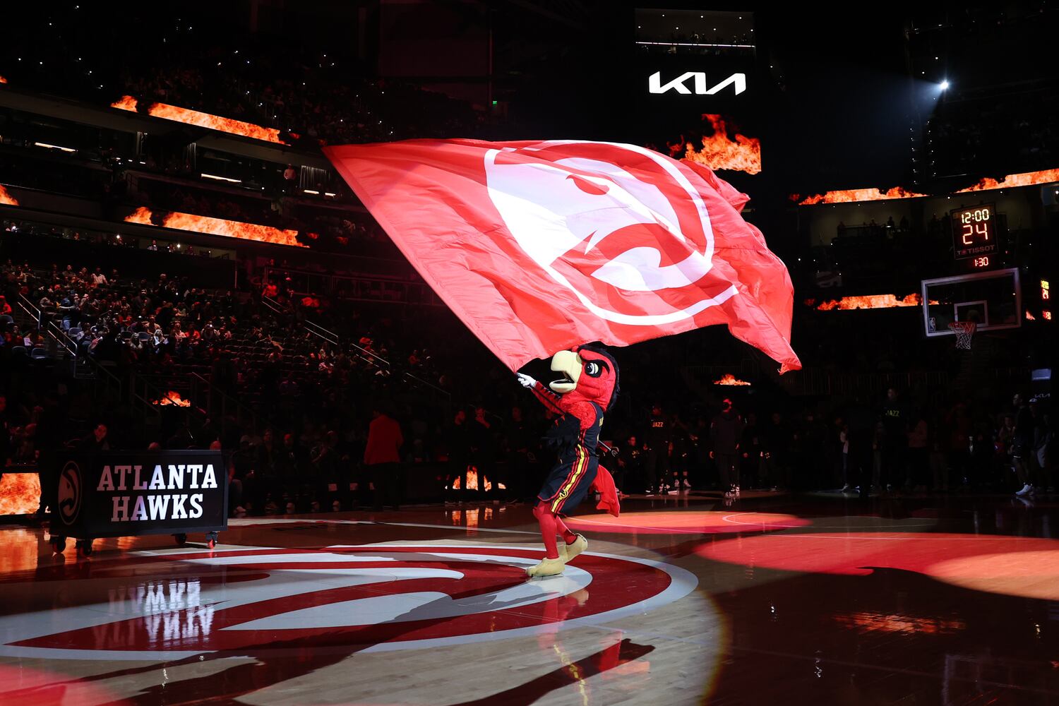 111022 HAWKS PHOTO