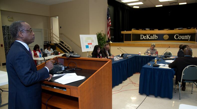 DeKalb CEO Mike Thurmond explains problems and solutions to widespread water overbilling problems Thursday in Decatur. STEVE SCHAEFER / SPECIAL TO THE AJC