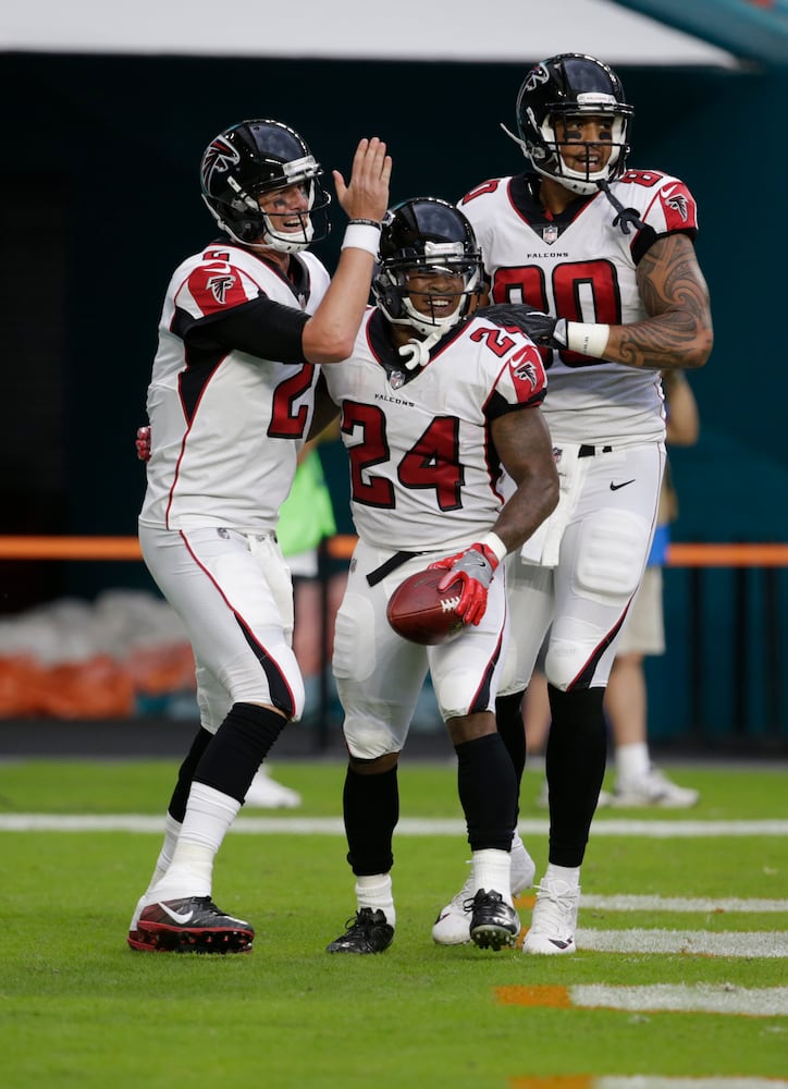 Photos: Falcons play first exhibition game