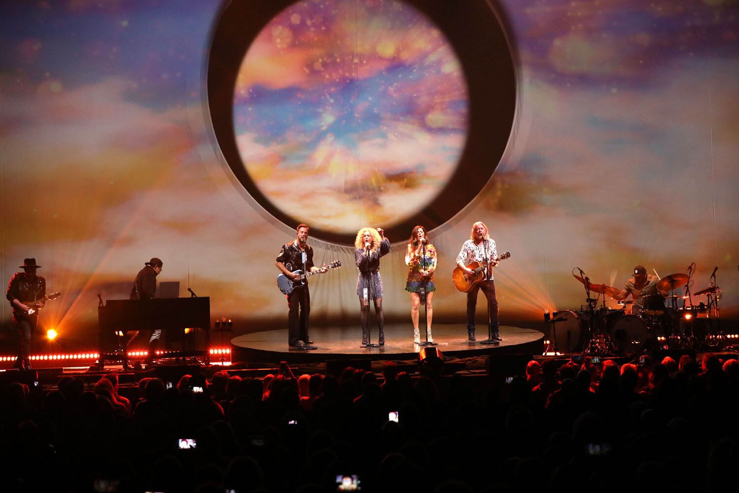 Little Big Town play sold-out Fox Theatre concert