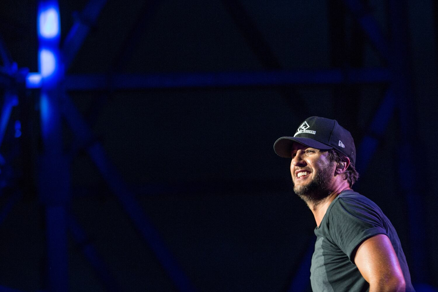 Luke Bryan at Verizon Amphitheatre