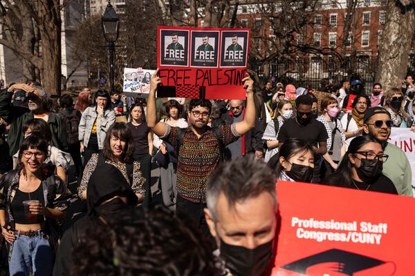 Protesters demonstrate in support of Palestinian activist Mahmoud Khalil at Washington Square Park, Tuesday, March 11, 2025, in New York. (AP Photo/Yuki Iwamura)