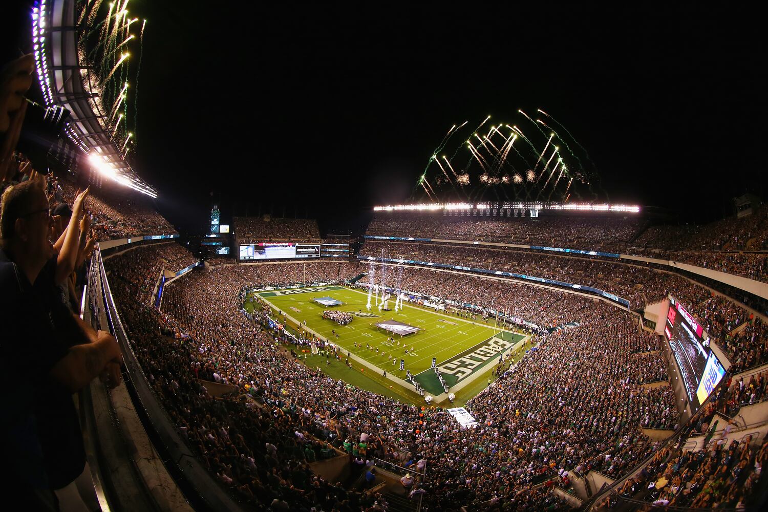 Photos: Falcons open season against Eagles