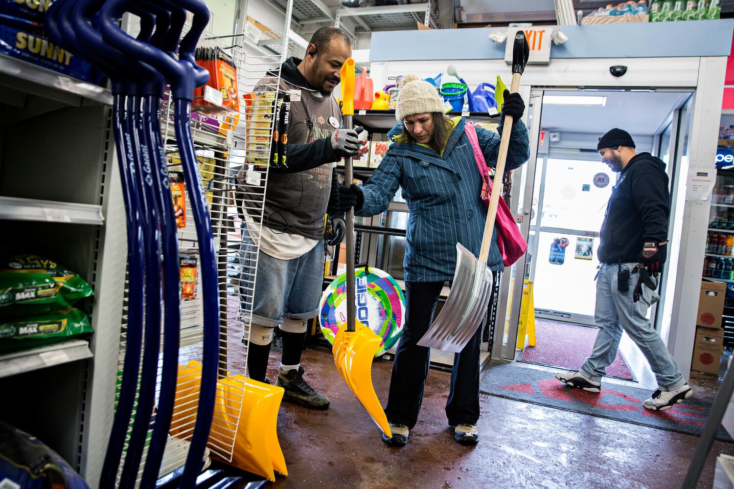 Photos: East Coast preps for snow blast