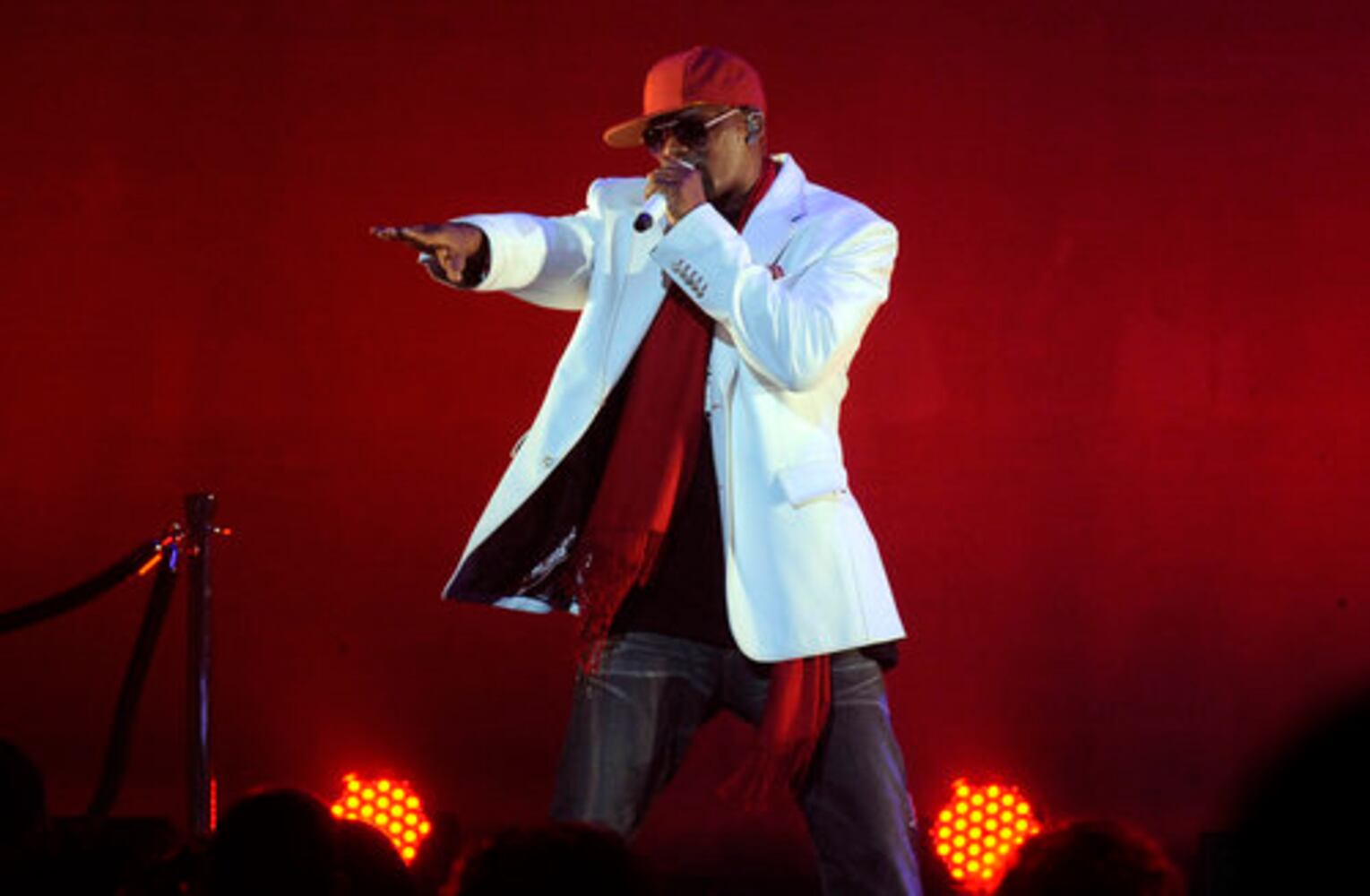 R. Kelly live at Atlanta's Fox Theatre