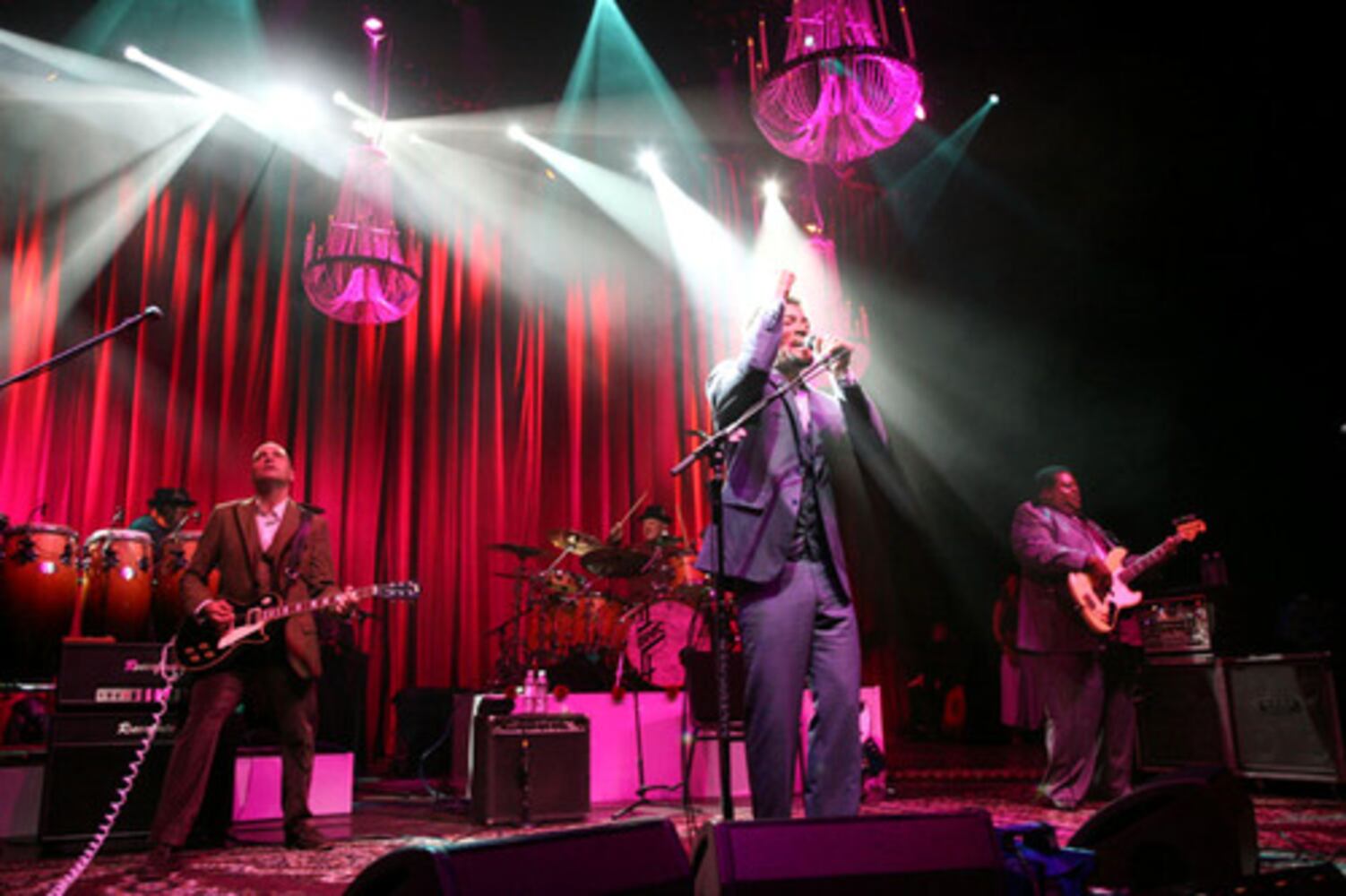 Ben Harper and the Innocent Criminals at the Fox
