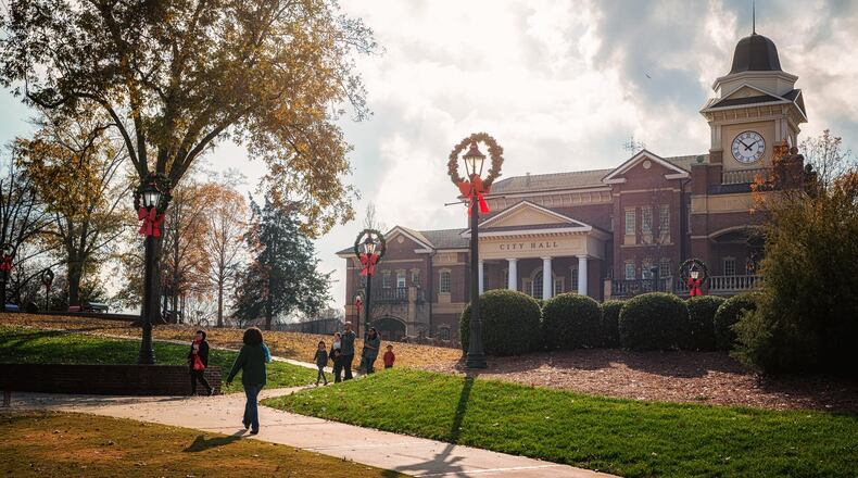 Duluth is accepting applications for the 13th Annual L.E.A.D. (Learn, Engage, Advance Duluth) Academy. (Courtesy City of Duluth and Dustin Grau)