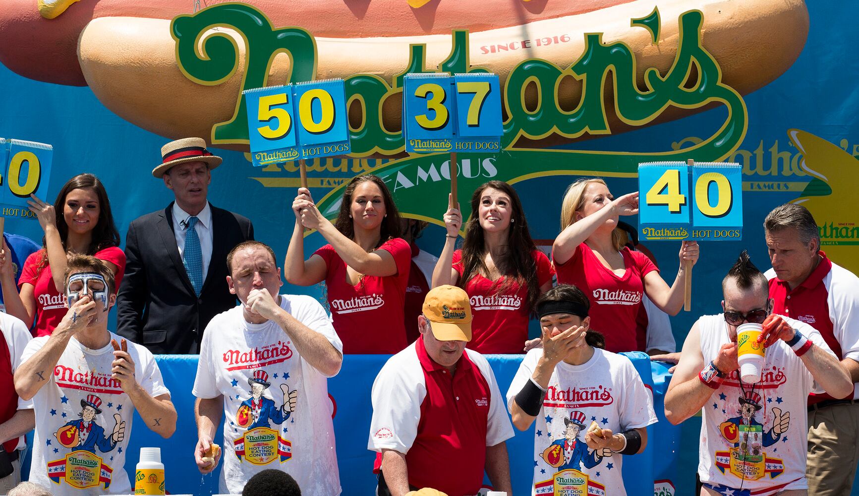 Joey Chestnut wins Coney Island hot dog contest for sixth time