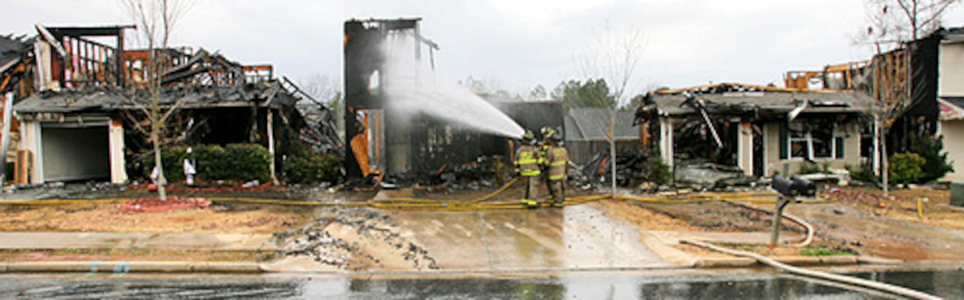 Homes destroyed by fire in Henry County
