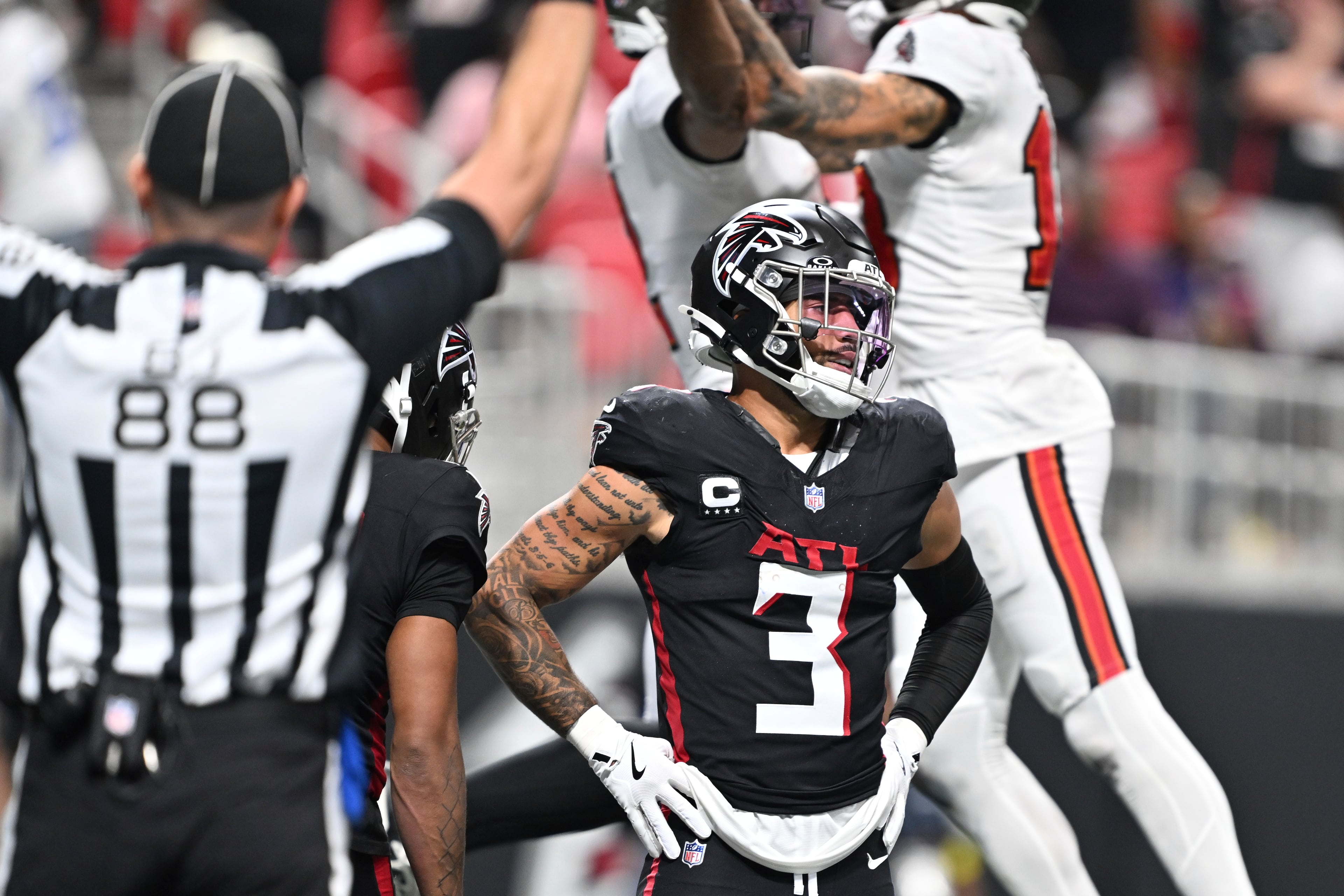 Falcons safety Jessie Bates III reacts after a second-half Tampa Bay touchdown in Week 1.