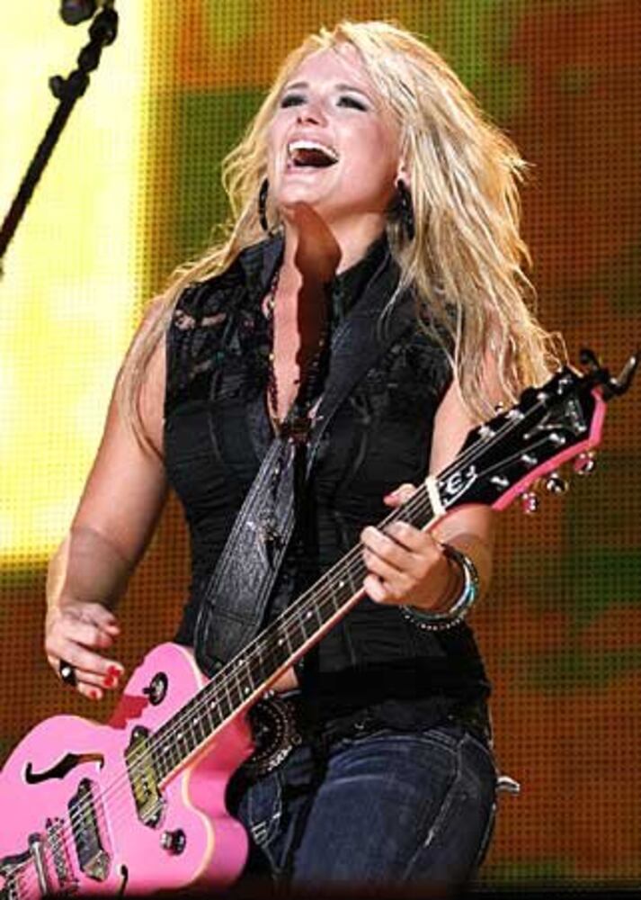 Mindy McCready kicks off CMA Festival