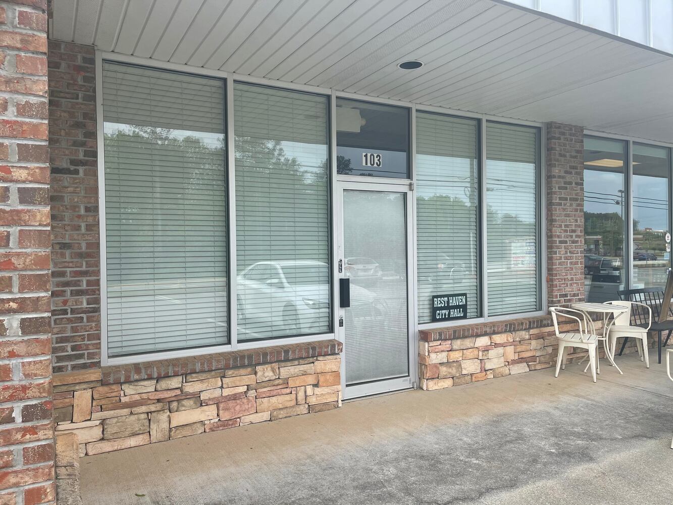 Rest Haven city hall