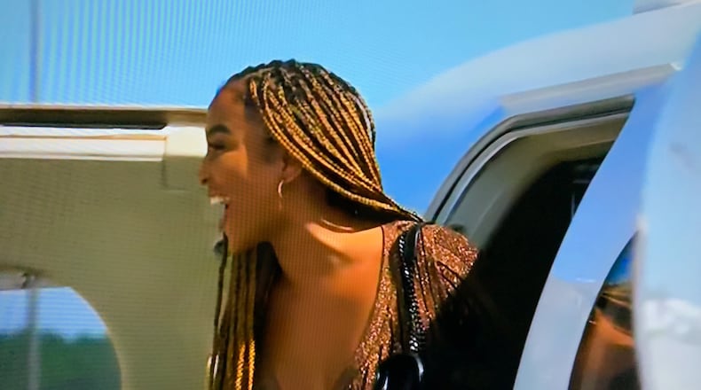 LaToya Ali exits the private plane Kenya Moore commissioned for them, her daughter and nanny for the girls' trip while the other ladies take a chartered bus to Charleston, South Carolina. BRAVO