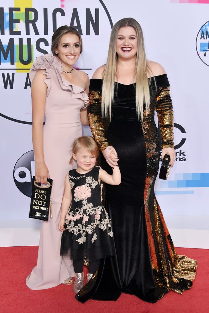 Photos: Kelly Clarkson through the years