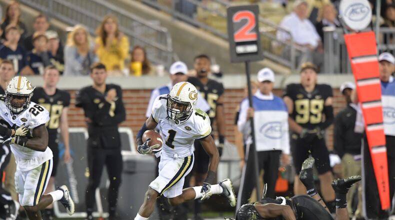 October 21, 2017 Atlanta - Georgia Tech running back Qua Searcy (1) breaks away for a go-ahead touchdown in the second half of an NCAA college football game at Bobby Dodd Stadium on Saturday, October 21, 2017. Georgia Tech beat Wake Forest 38-24. HYOSUB SHIN / HSHIN@AJC.COM
