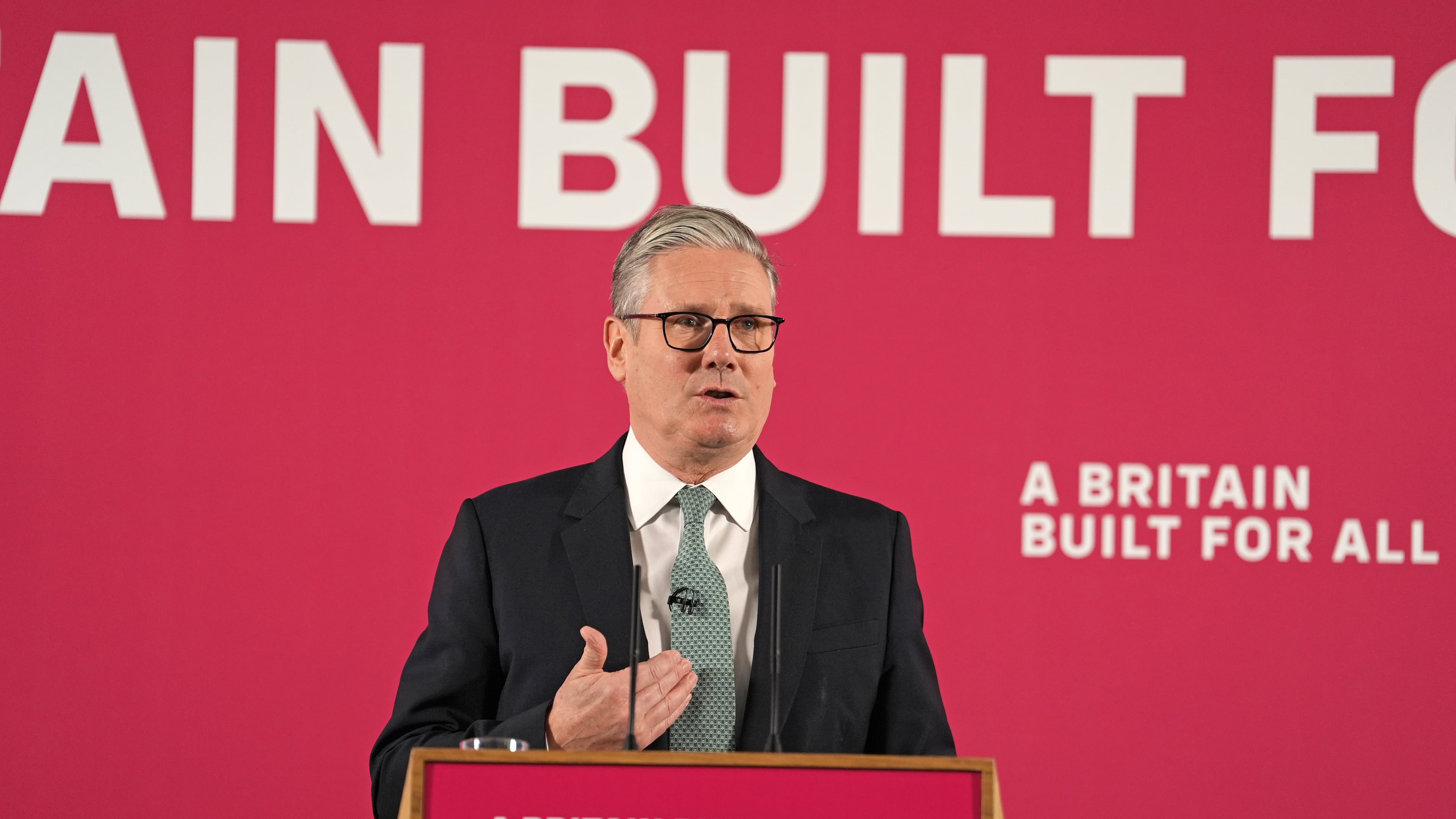 Britain's Prime Minister Keir Starmer delivers a speech, backing the Budget to signal a fresh push on welfare reform, in central London, Monday, Dec. 1, 2025. (Gareth Fuller/Pool Photo via AP)