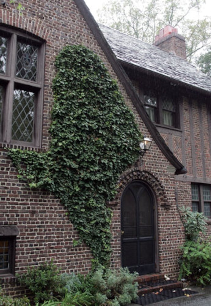 Holiday House allows peek into Glenridge Hall