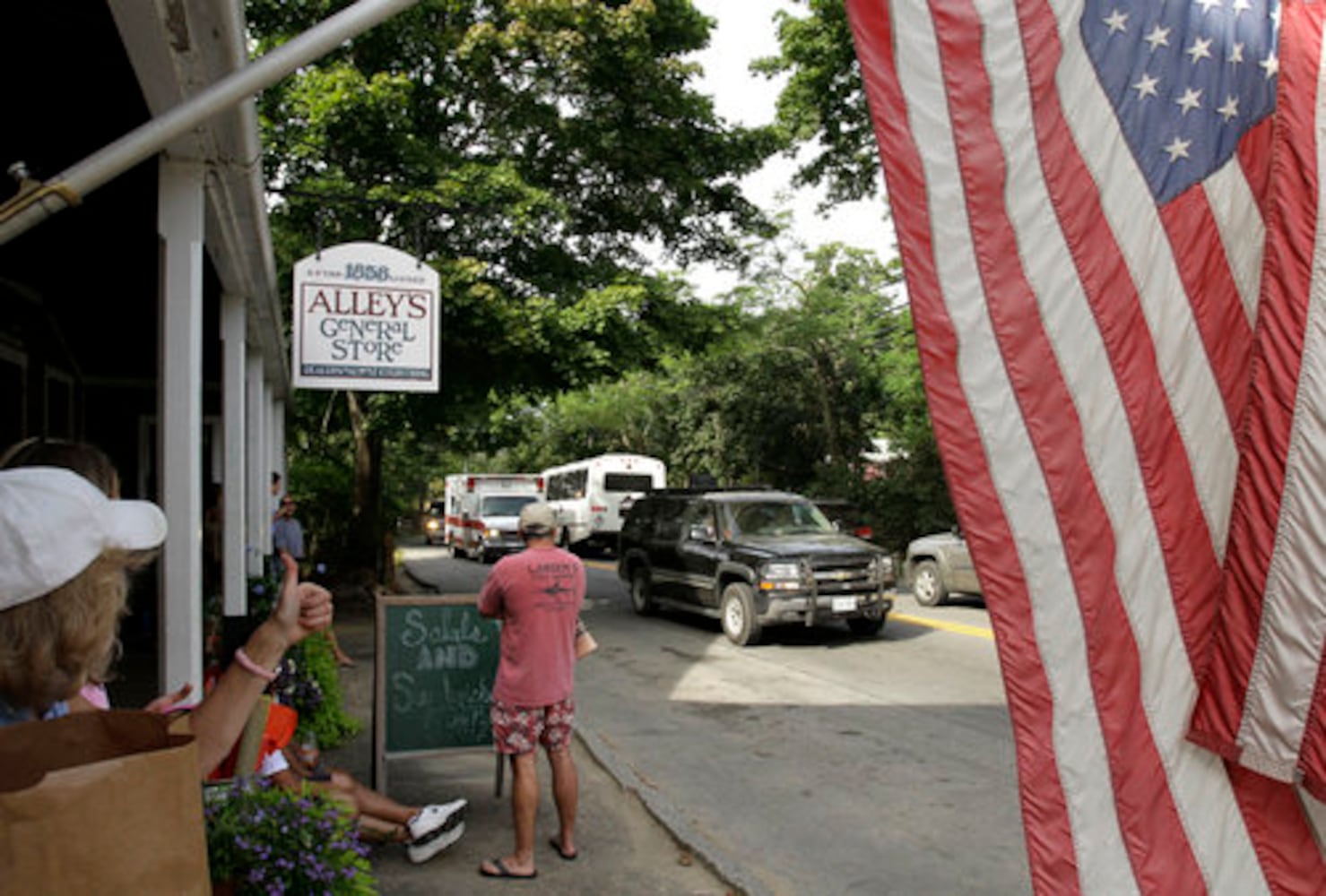 Obama has vacation on Martha's Vineyard