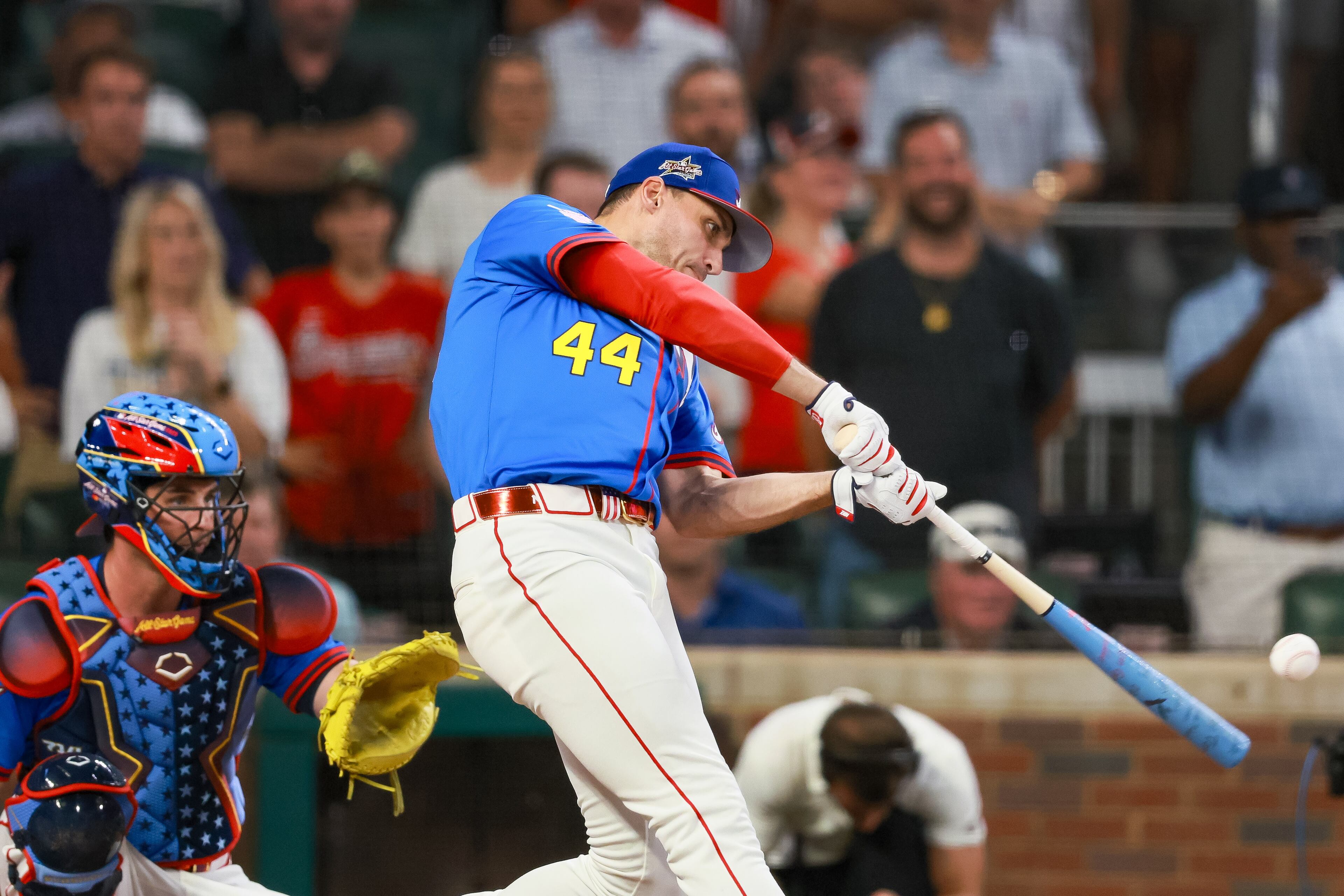 Atlanta Braves' Matt Olson hits a home run during the MLB Home Run Derby as part of the All-Star Game festivities on Monday, July 14, 2025 at Truist Park in Atlanta. Jason Getz / AJC