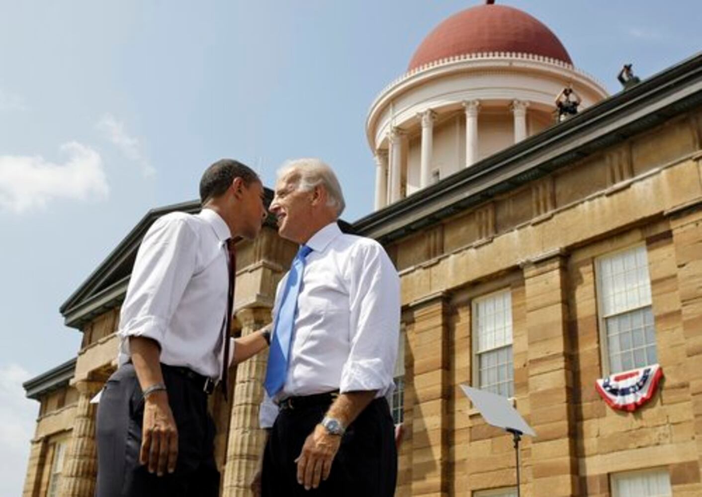 Obama, Biden campaign together