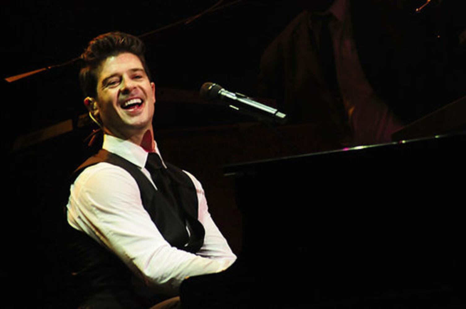 Robin Thicke and Kelly Rowland at The Fox