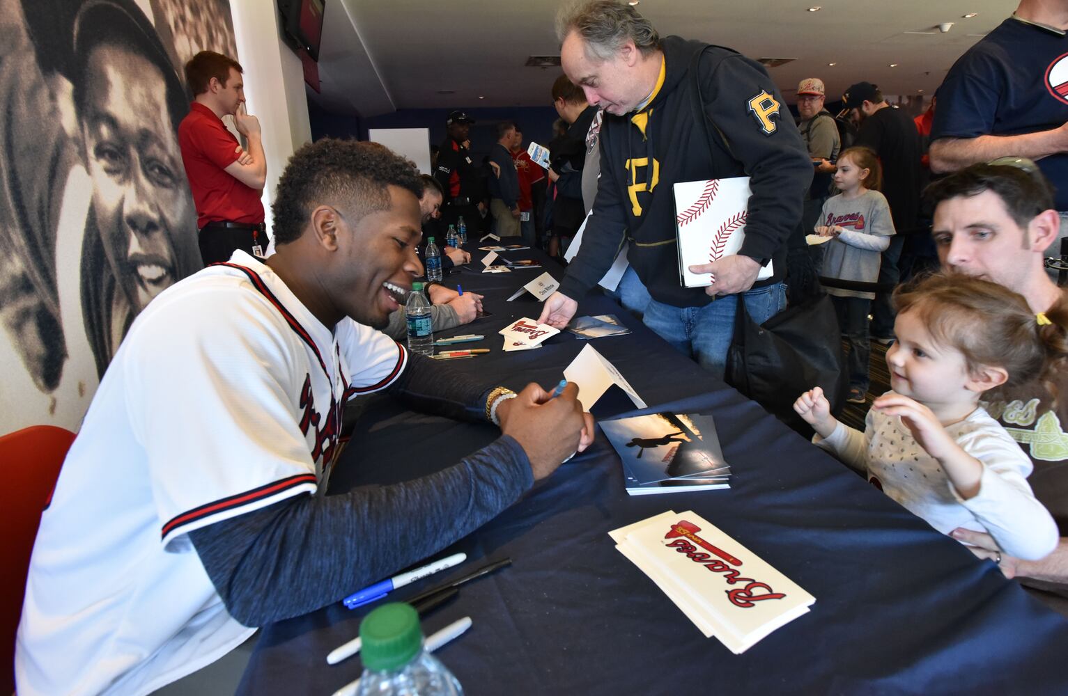 Braves greet fans at Turner Field