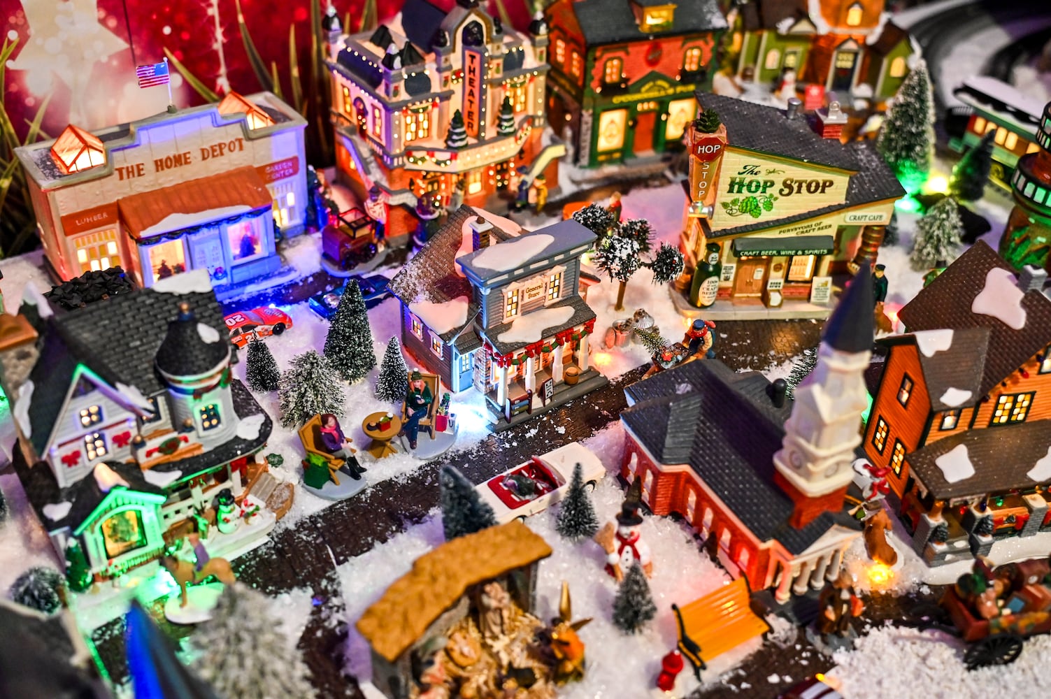 Savannah Christmas Train Villages