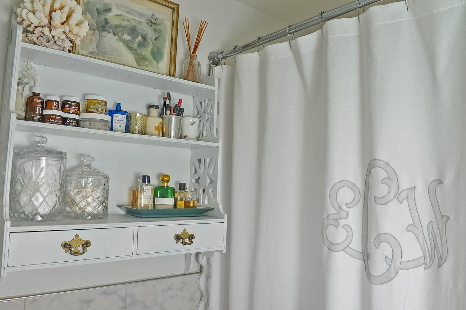 Photos: Buckhead condo owner treasures her estate sale finds, classic interiors