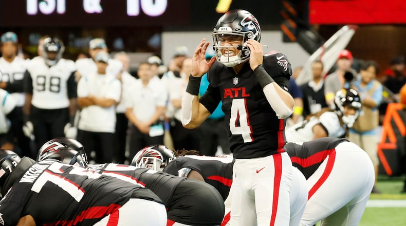 Falcons quarterback Desmond Ridder (4) react during the fourth quarter against the Jacksonville Jaguars on Saturday, August 27, 2022, at the Mercedes-Benz Stadium in Atlanta, Ga. (Miguel Martinez/The Atlanta Journal-Constitution/TNS)