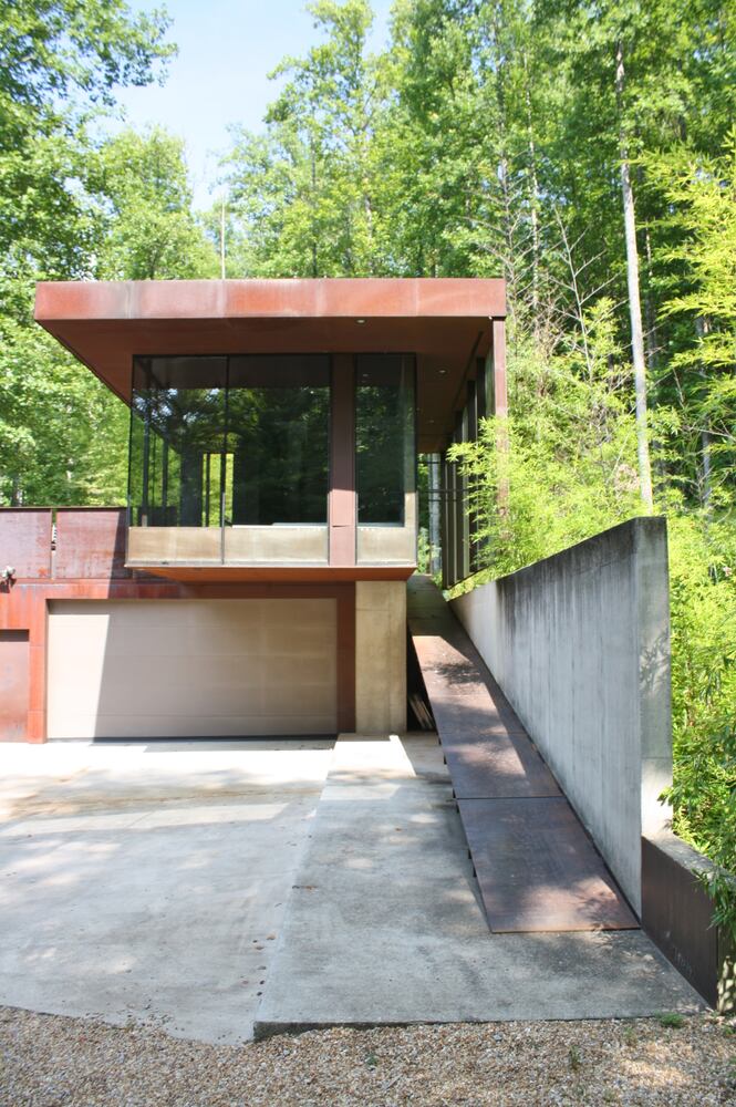 Mountain Tree House