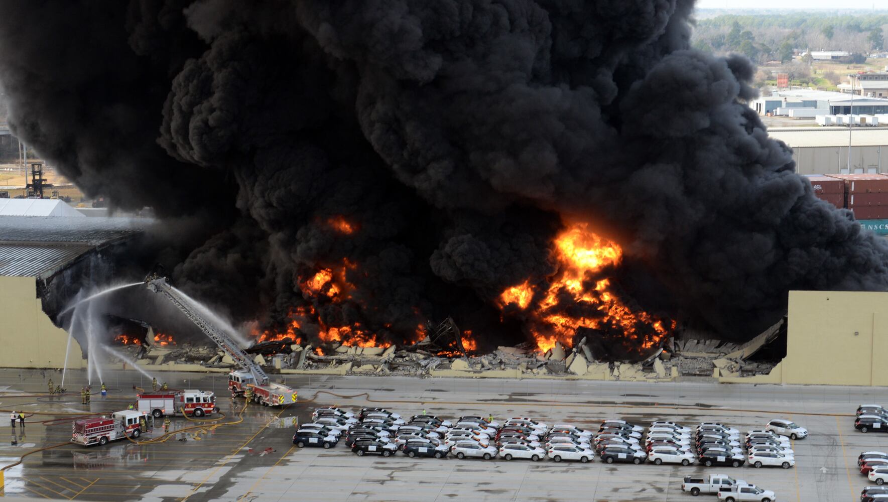 Large fire breaks out at Savannah Port