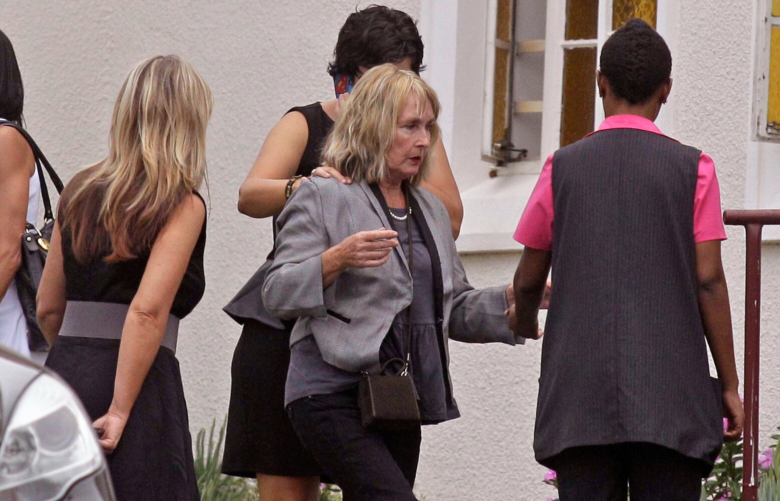 Oscar Pistorius takes the stand in her shooting death