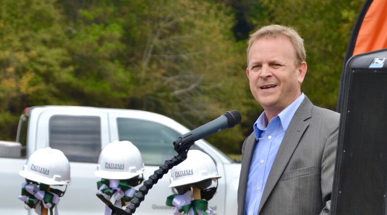 Tyrone Mayor Eric Dial said building a new golf cart path to replace one being closed by Peachtree City will be "impossible" to do by June. AJC file photo