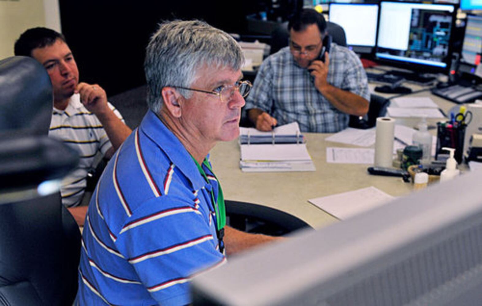 Power grid displays ebb and flow