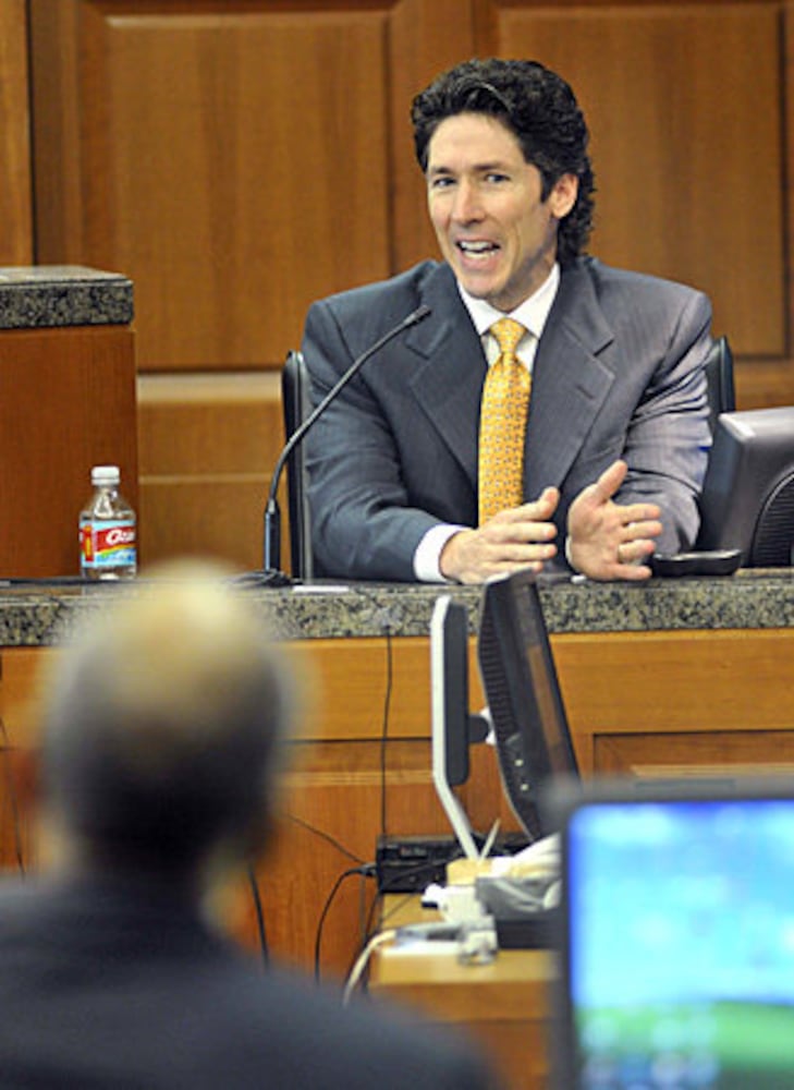 Jury clears Victoria Osteen in assault case