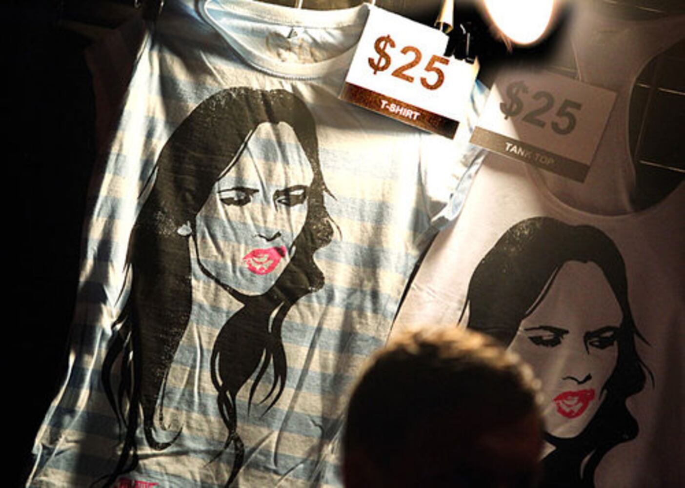 Juliette Lewis at Smith's Olde Bar