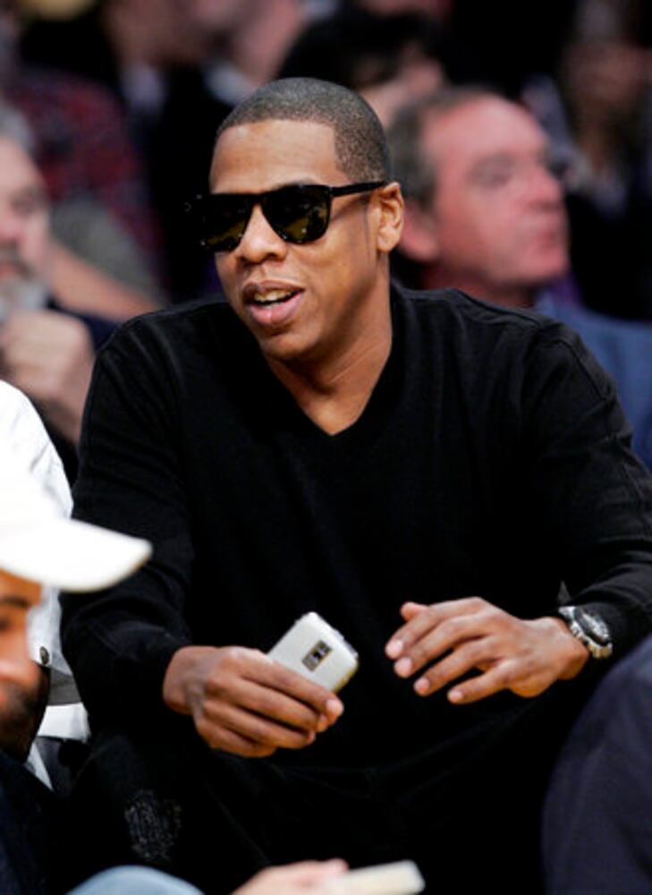 Celebrities at the Lakers and Knicks games