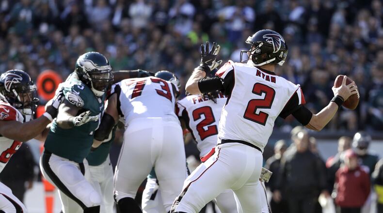 Atlanta Falcons’ Matt Ryan passes during the first half of an NFL football game against the Philadelphia Eagles, Sunday, Nov. 13, 2016, in Philadelphia. (AP Photo/Matt Rourke)