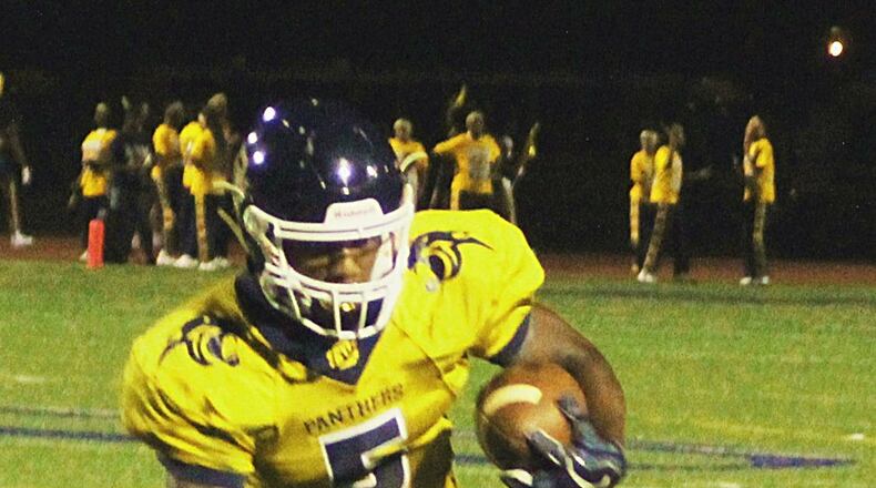 Eian Scott of Southwest DeKalb had a big game against Redan. IPhoto - Mark Brock)