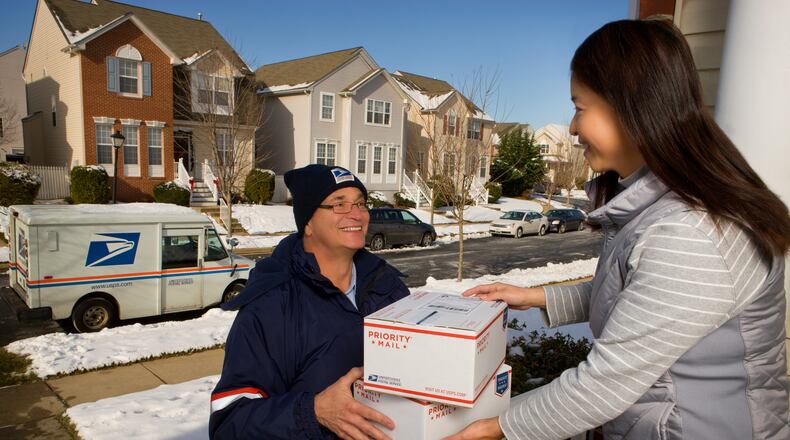 U.S. Postal Service announces 2015 shipping deadlines for holiday season.