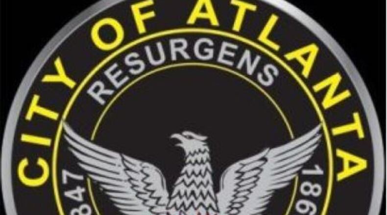 An Atlanta police officer is accused of exposing himself in a mall restroom.