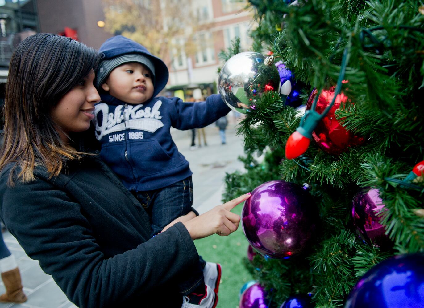 Christmas tree lighting at Atlantic Station