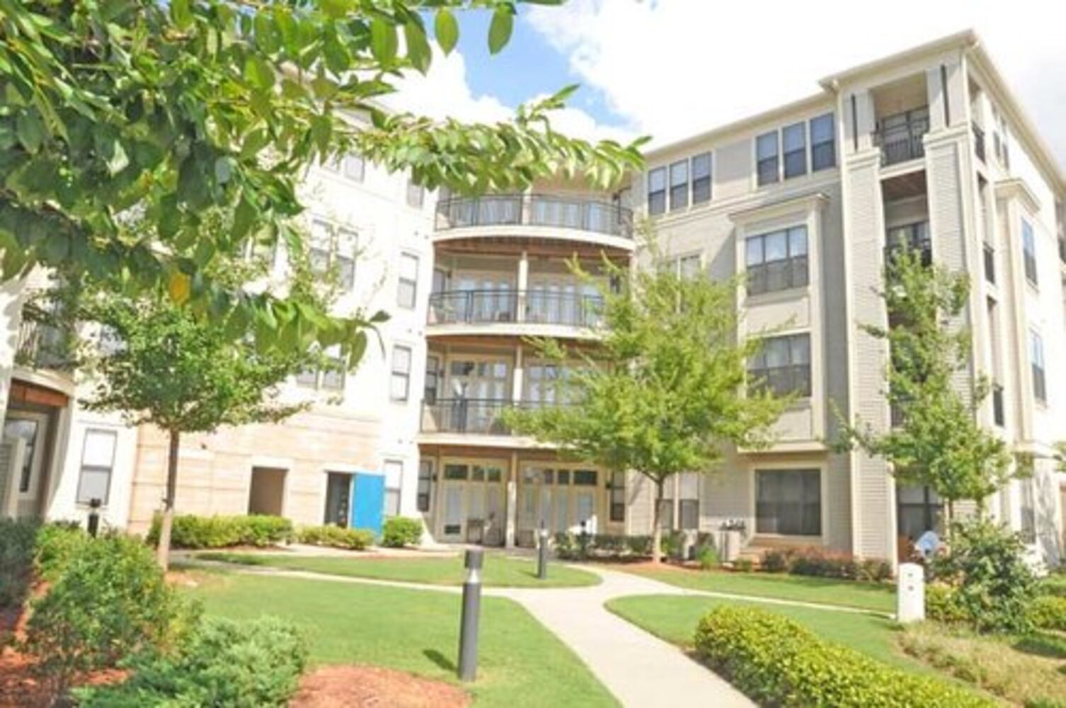 M Street apartments in Atlanta