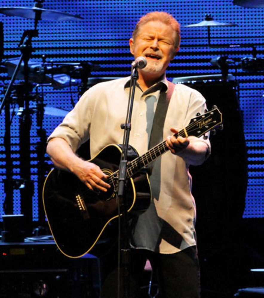 The Eagles jam at Verizon