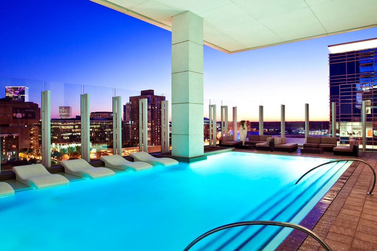 A daycation at the Wet Deck at the W Hotel is a great way to enjoy a summer breeze whether you're taking a day off or working remotely.
Courtesy of W Atlanta – Downtown