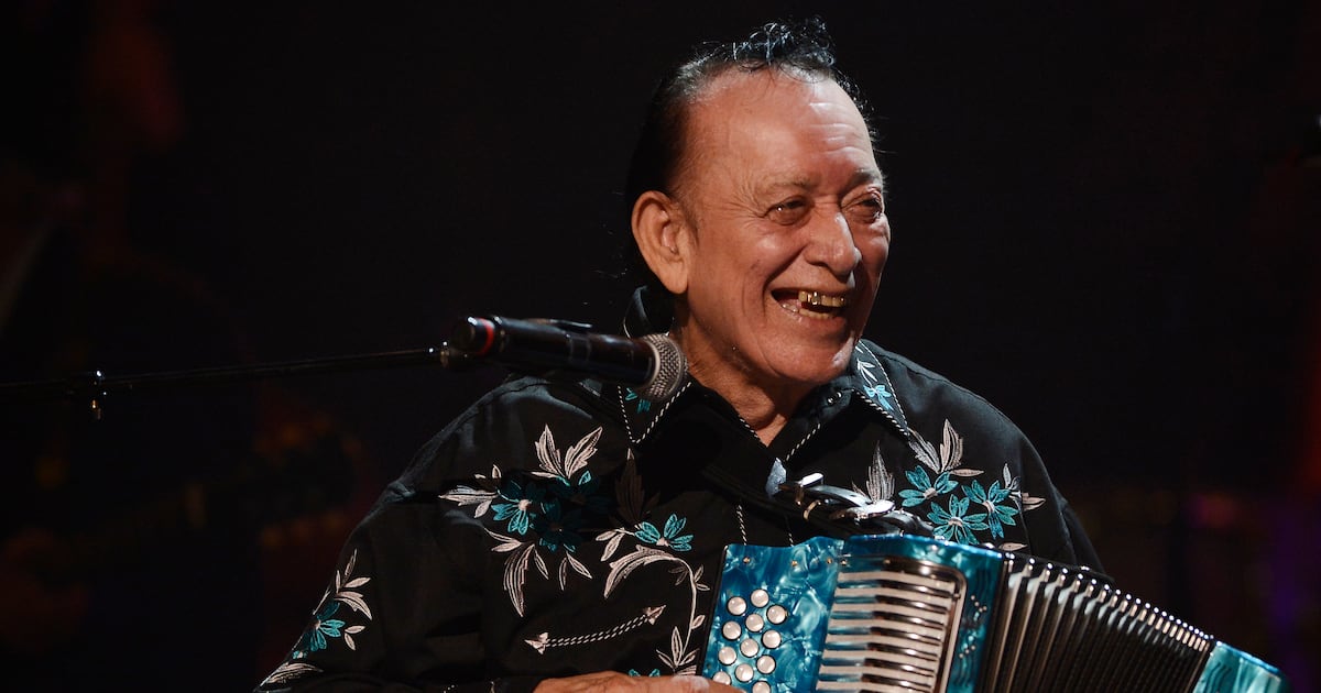 Flaco Jimenez, Texas accordionist who expanded popularity of conjunto and Tejano music, dies at 86
